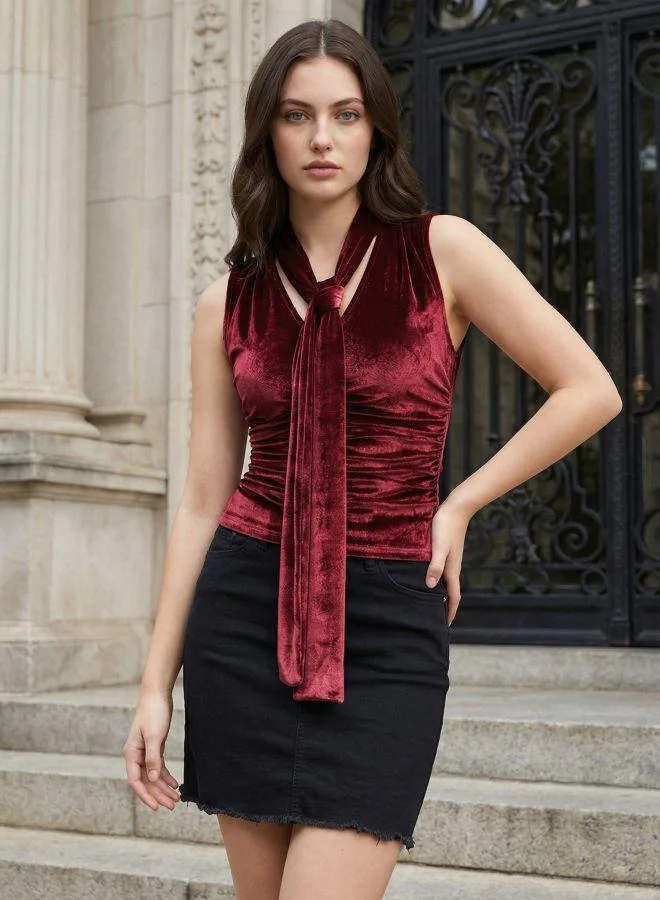Women Fitted Solid V-Neck Sleeveless Ruched Top